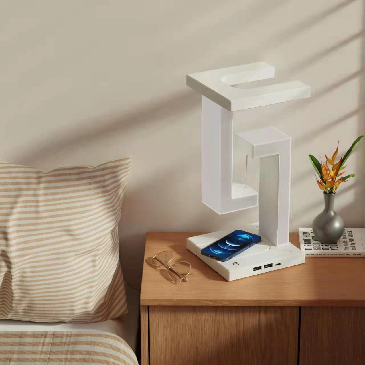 Creative Smartphone Wireless Charging Suspension Table Lamp Balance Lamp Floating For Home Bedroom - TrendSetDas